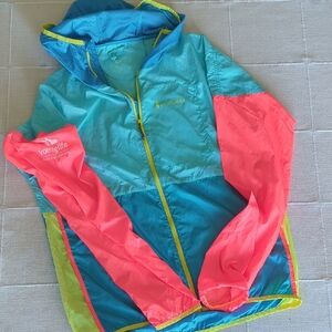 Cotopaxi Windbreaker Adult Medium, Like New